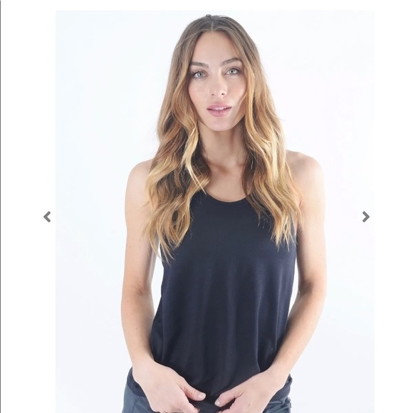 Zyia Woman’s Size XXL Twist Back Tank Black - Picture 2 of 8